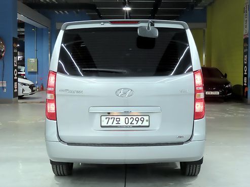 Hyundai Starex 4WD Wagon 11-Seater Modern — пробег 68 451 км — фото 3 из 5