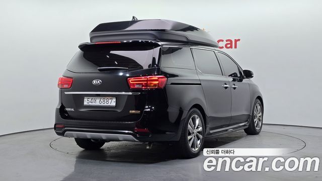 Kia Carnival 7-Seater Hi-Limousine President — пробег 95 683 км — фото 2 из 5
