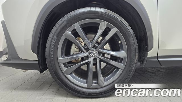 Lexus NX из Кореи Encar