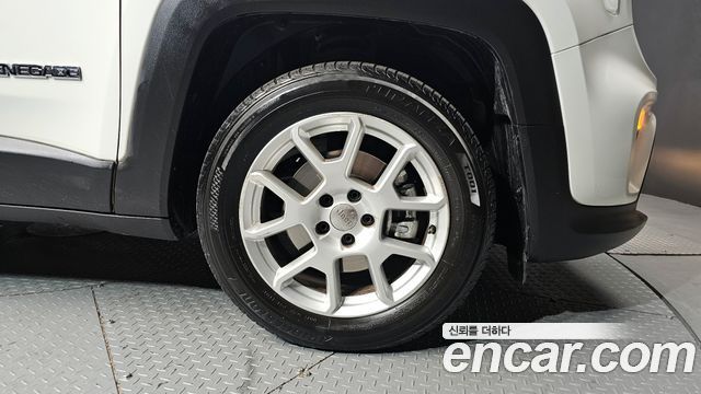 Jeep Renegade 2.4 Limited — пробег 6 462 км — фото 5 из 5