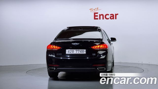 Hyundai Genesis из Кореи Encar