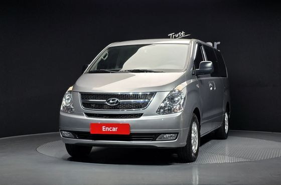Hyundai Starex 12-Seater Wagon CVX Luxury — пробег 123 583 км — фото 3 из 5