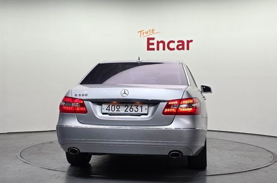 Mercedes-Benz E-Class E300 Elegance — пробег 49 846 км — фото 4 из 5