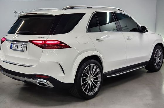 Mercedes-Benz GLE-Class GLE450 4MATIC — пробег 15 500 км — фото 2 из 5