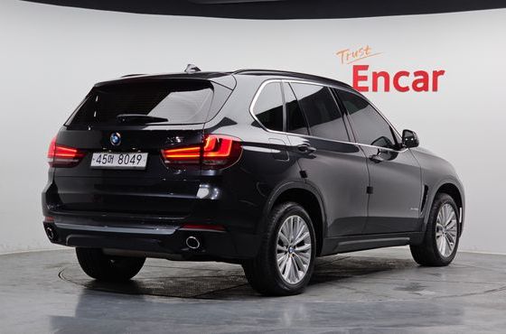BMW X5 xDrive 30d — пробег 96 622 км — фото 2 из 5