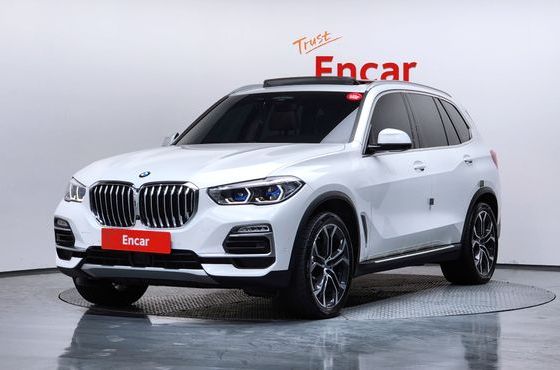 BMW X5 xDrive 40i xLine — пробег 39 016 км — фото 1 из 5