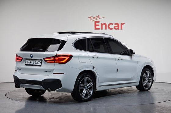 BMW X1 xDrive 25i M Sport — пробег 90 311 км — фото 2 из 5