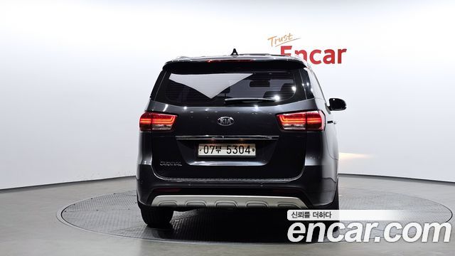 Kia Carnival из Кореи Encar