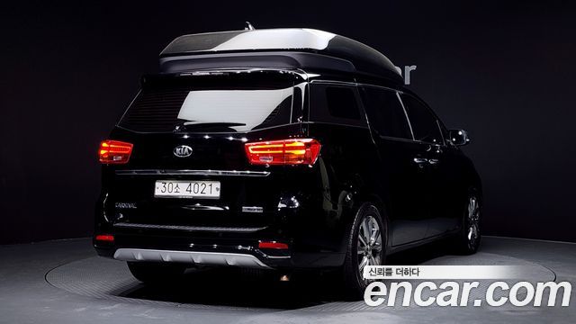 Kia Carnival из Кореи Encar