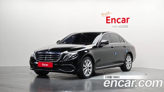 Mercedes-Benz E-Class E300 4MATIC Exclusive Standard — пробег 55 057 км — фото 1 из 5