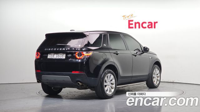Land Rover Discovery Sport 2.0 TD4 SE — пробег 82 654 км — фото 2 из 5