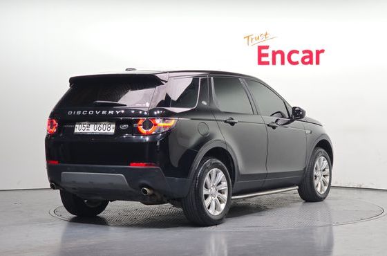 Land Rover Discovery Sport 2.0 TD4 SE — пробег 82 654 км — фото 2 из 5