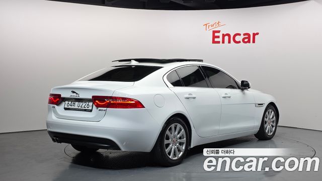 Jaguar XE из Кореи Encar