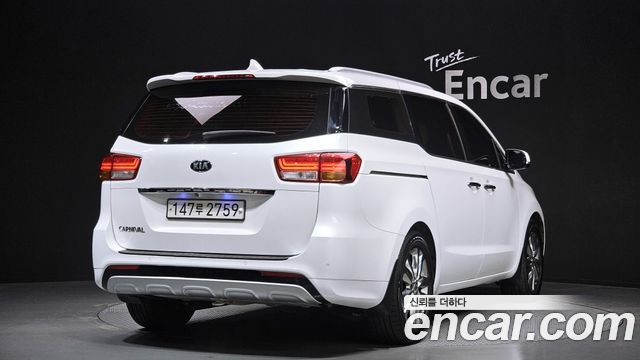 Kia Carnival из Кореи Encar