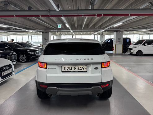 Land Rover Range Rover Evoque 2.0 TD4 SE — пробег 34 683 км — фото 3 из 5