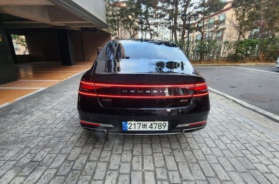 Genesis G90 Gasoline 3.5 Turbo AWD — пробег 83 000 км — фото 4 из 5