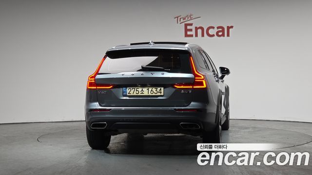 Volvo V60 из Кореи Encar