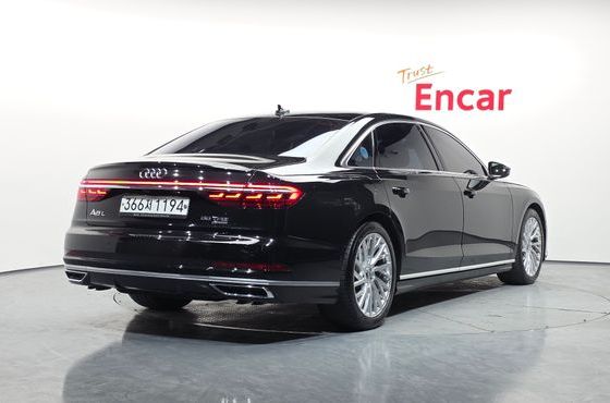 Audi A8 55 TFSI Quattro LWB — пробег 189 020 км — фото 2 из 5