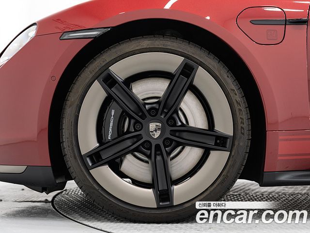 Porsche Taycan из Кореи Encar