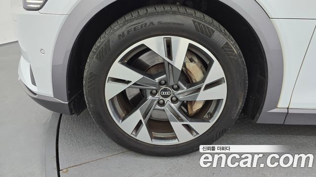 Audi e-tron из Кореи Encar