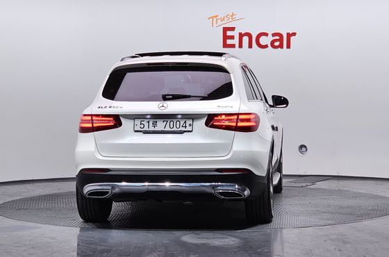 Mercedes-Benz GLC-Class GLC220 d 4MATIC Premium — пробег 86 769 км — фото 4 из 5