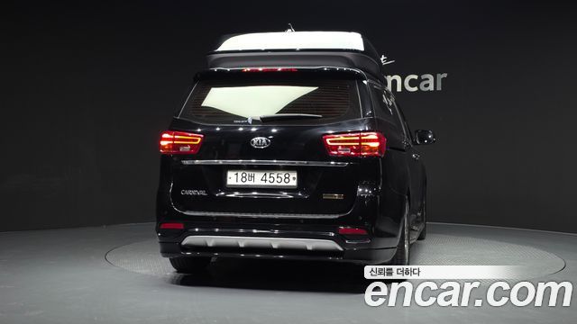 Kia Carnival из Кореи Encar
