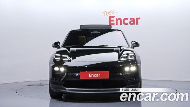 Porsche Macan Base 4 — пробег 14 365 км — фото 3 из 5