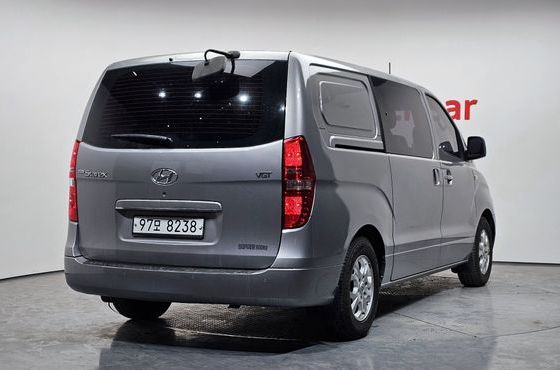 Hyundai Starex 5-Seater VAN CVX Luxury — пробег 265 196 км — фото 2 из 5
