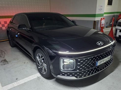 Hyundai Grandeur Premium — пробег 1 100 км — фото 2 из 5