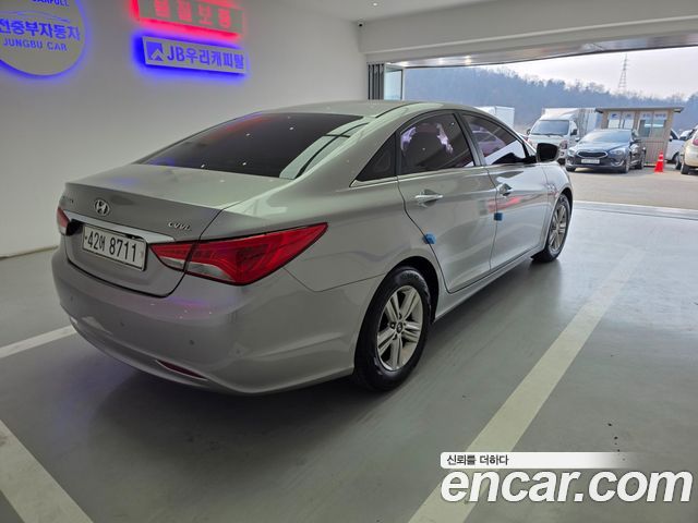 Hyundai Sonata CVVL Smart — пробег 123 000 км — фото 2 из 5