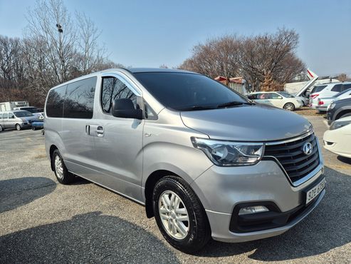 Hyundai Starex Van 3-Seater Smart — пробег 154 767 км — фото 2 из 5