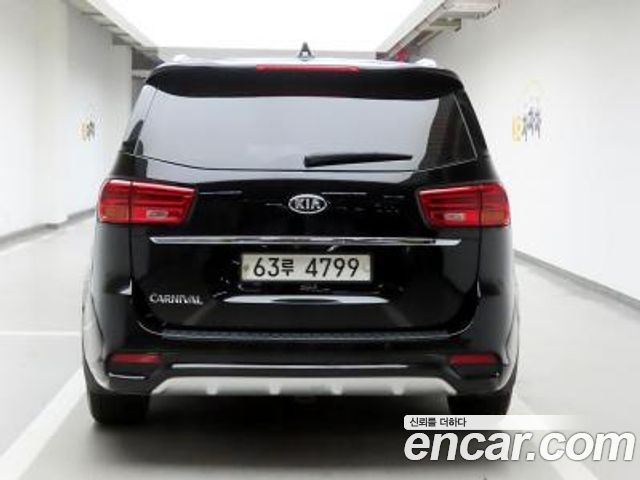 Kia Carnival 9-Seater Noblesse Special — пробег 139 787 км — фото 3 из 5