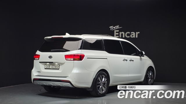 Kia Carnival из Кореи Encar