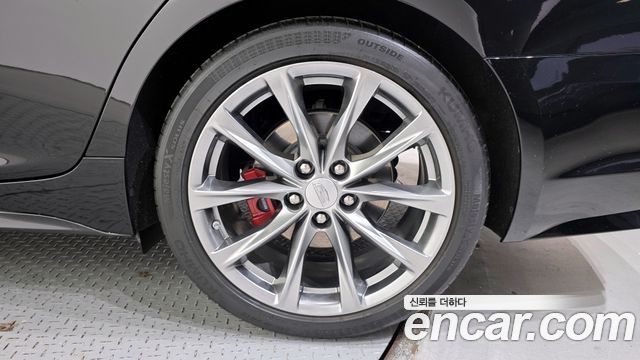 Cadillac CT5 из Кореи Encar