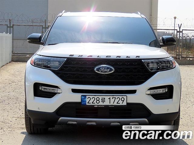 Ford Explorer 3.3 Hybrid — пробег 96 634 км — фото 1 из 5