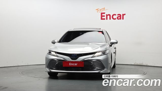 Toyota Camry 2.5 XLE Hybrid — пробег 103 455 км — фото 3 из 5