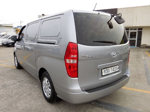 Hyundai Starex Van 3-Seater Smart — пробег 135 740 км — фото 3 из 5