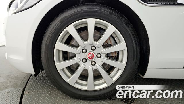 Jaguar XE из Кореи Encar