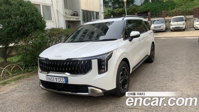 Kia Carnival Gasoline 9-Seater Signature — пробег 9 200 км — фото 1 из 5