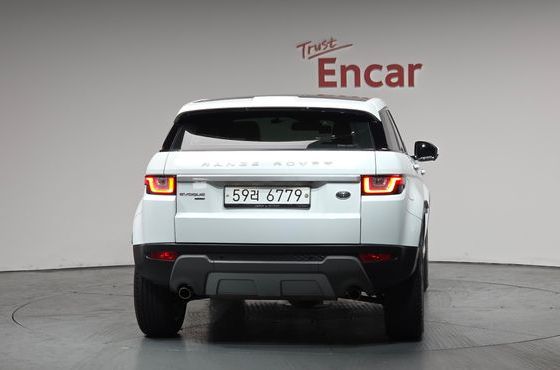 Land Rover Range Rover Evoque 2.0 TD4 HSE — пробег 127 549 км — фото 4 из 5