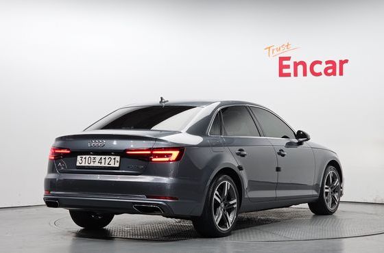 Audi A4 40 TFSI Premium — пробег 47 794 км — фото 2 из 5