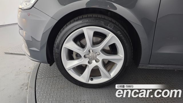 Audi A1 из Кореи Encar