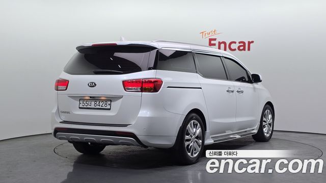 Kia Carnival из Кореи Encar