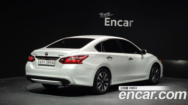 Nissan Altima из Кореи Encar