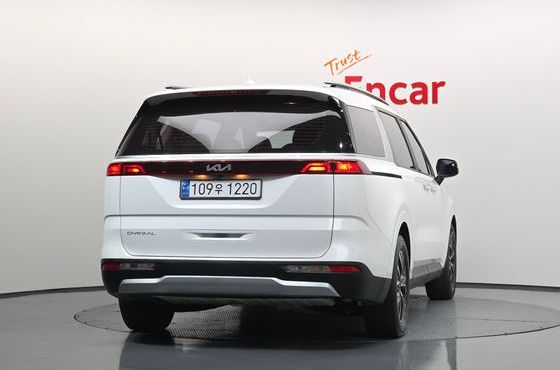Kia Carnival 9-Seater Prestige — пробег 76 469 км — фото 4 из 5