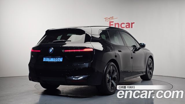 BMW iX из Кореи Encar