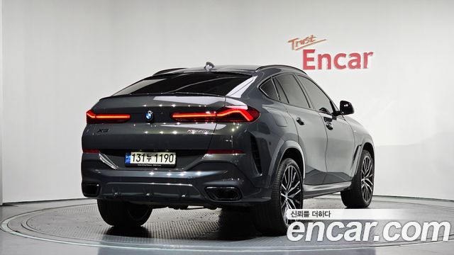 BMW X6 xDrive40d M Sport Online Exclusive — пробег 71 189 км — фото 2 из 5