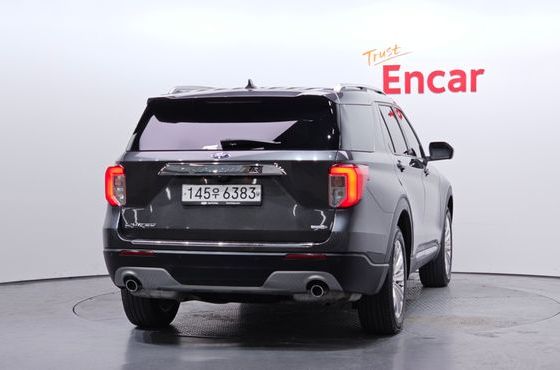 Ford Explorer 2.3 LimIted 4WD — пробег 29 580 км — фото 4 из 5