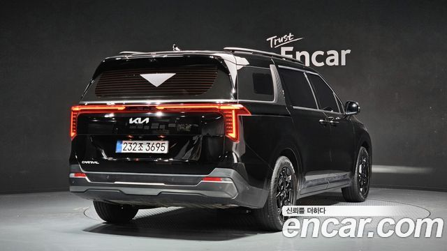 Kia Carnival 9-Seater Gravity — пробег 28 231 км — фото 2 из 5