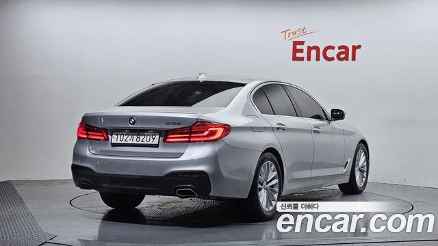 BMW 5-Series 530i Luxury Plus — пробег 78 872 км — фото 2 из 5